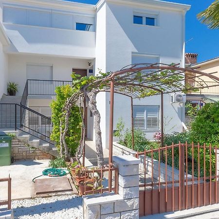 Irena Apartment Пореч Екстериор снимка